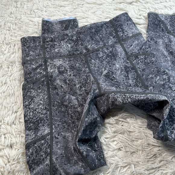 Lululemon Tight Stuff Tight II Area Ice Grey - Picture 2 of 6